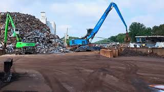 MHL 375 and Sennebogen 830 E are loading a ship [upl. by Sineray]