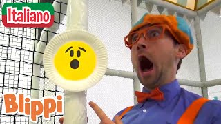 Blippi visita un parco giochi al coperto  Blippi in Italiano  Video educativi per bambini [upl. by Aicittel472]