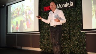 Escuelas que alimentan la creatividad  José Picó  TEDxLaMoraleja [upl. by Aineval952]