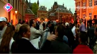 Uit TV West archief  Rellen na dood Pim Fortuyn op het Binnenhof  2003 [upl. by Ardnala961]