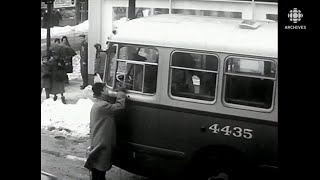 Les plaisirs et les désagréments de l’hiver en 1960 [upl. by Ahdar972]