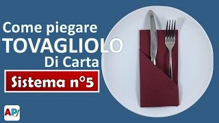 Come piegare tovaglioli di carta per Natale  Tovagliolo portaposate fai da te [upl. by Anaet]