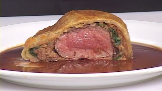 Filet of Beef en croute  Beef Wellington [upl. by Gilroy]