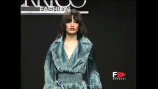 quotAntonio Derricoquot Autumn Winter 2001 2002 Milano 1 of 3 pret a porter by FashionChannel [upl. by Cogswell]