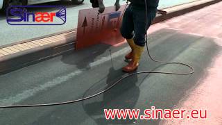 Spray application of resin for bike paths by SINAER ® [upl. by Joly]