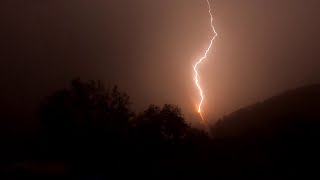 Orages Cévenol du 17 octobre 2024 foudre proche [upl. by Hgielac581]