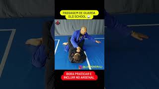 Passagem de Guarda Fechada  Jiu Jitsu Old School [upl. by Kam851]