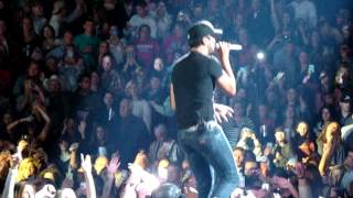 Luke Bryan Kiss Tomorrow Goodbye Dirt Road Diaries Tour Live Bridgestone Arena Nashville [upl. by Coates]