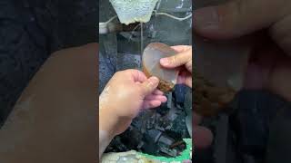 Cutting will generate a lot of sparks cuttingskills polishing woodworking stonetools crystals [upl. by Kiran]