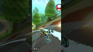 Une Custom Track impressionnante dans Mario Kart 8 Deluxe ⚡ mariokart mariokart8deluxe shorts [upl. by Kaylyn]