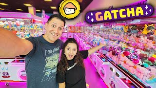 The Best Claw Machine Arcade in Orlando Gatcha Clawcade [upl. by Capps]