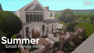 Summer Small Family Home 231k  Roblox Bloxburg [upl. by Cilegna]