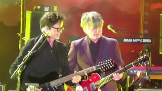 Crowded House  Distant Sun  Sydney Opera House Forecourt  24 November 2016 [upl. by Golanka18]