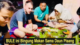 Menyambut Hari Kemenangan Dengan Cara Traditional Makan Pakai Daun Pisang [upl. by Blight470]