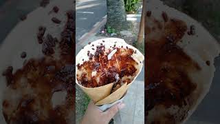 Leker Crepes streetfood [upl. by Saerdna]