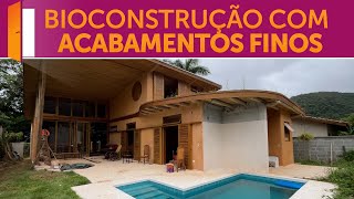 Casa de pau a pique em construção [upl. by Sochor479]