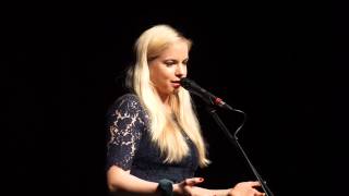 Julia Engelmann  quotFür meine Elternquot live in Bayreuth 1032015 [upl. by Zetnahs657]