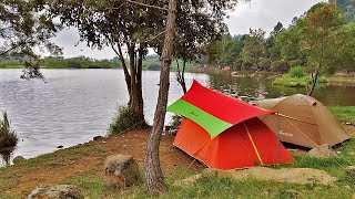 Camping 002  Melawan Angin Kencang di Pinggir Danau「キャンプ002  風の中で揺れる友情、テントの運命は？！」 [upl. by Anelad23]