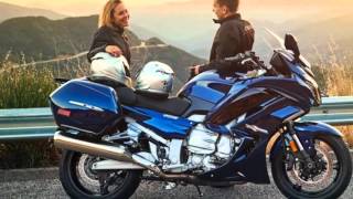 2016 Yamaha FJR1300A And FJR1300ES First Look Now with sixth gear and lean sensitive headlights [upl. by Lancelot613]