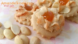 Koekjes met jam en amandelen [upl. by Mirabel]