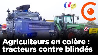 REPLAY – Agriculteurs évacués par les blindés de la Gendarmerie à la centrale Leclerc à Beychac [upl. by Naves]