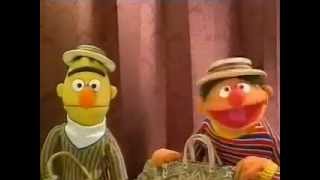 Denkbeeldige ping pong  Bert amp Ernie  Sesamstraat [upl. by Ivetts]