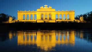 Gloriette Schloss Schönbrunn Sonnenuntergang Wien Timelapse Zeitraffer Park Abend Nacht Dämmerung [upl. by Louis]