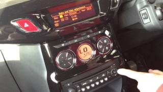 How to setchange time on clock radio in Citroen ds3 car [upl. by Robers]