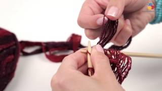 How to knit with Schachenmayr Frilly yarn [upl. by Ambrosius]