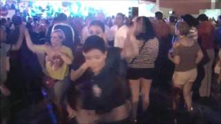 INCREIBLE BAILE DE SALSA CON NIÑO Y HERMOSA MUJER [upl. by Iznil582]