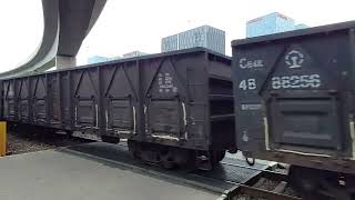 Chinese General Electric GE ES59ACi HXN5 fast freight pass [upl. by Ynitsed424]