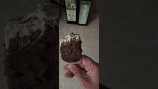 HaagenDazs Chocolate Cookie Crumble Ice Cream Bar Review Part 3 icecreambar icecream haagen [upl. by Ulla]