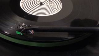 REGA PLANAR 2 TURNTABLE AND CARTRIDGE AUDIO TECHNICA AT95 E  Enter Sandman  Metallica [upl. by Melania854]