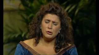 Cecilia Bartoli amp Il Giardino Armonico  quotViva Vivaldiquot Théatre des ChampsElysées Paris 2000 [upl. by Ydnil]