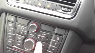 Vauxhall Meriva Review 2012 [upl. by Kataway]