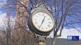 Daylight Savings Time ends Sunday Set clocks back 1 hour [upl. by Aisor]