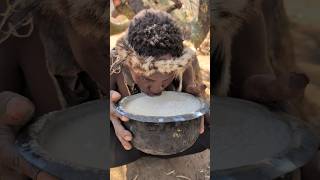 Wow what a delicious Juice Hadza boys prepares today 😋😍‼️ So delicious villagelife food cooking [upl. by Evita]