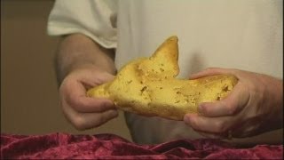 Huge 55kg gold nugget found in Australia [upl. by Irik201]