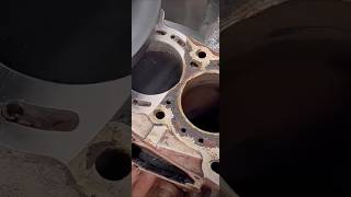 Rectification d’un bloc moteur engine Block Resurfacing [upl. by Sihtnyc689]