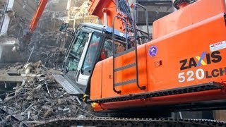 HITACHI ZAXIS 520 LONGFRONT BAGGER  ABBRUCH IN DER INNENSTADT [upl. by Brey]