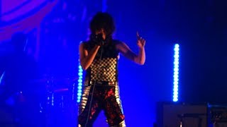 Yeah Yeah Yeahs  No No No – Live in Oakland [upl. by Ninnahc825]