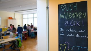 Sachsen öffnet die Grundschulen wieder [upl. by Sivrat592]