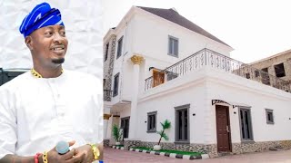 TAYE CURRENCY FLAUNT HIS NEW MULTI MILLIONAIRE HOUSE IN ELEGANZA ESTATE LEKKI LAGOS [upl. by Mannie]