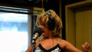 Rebecca OConnor singing quotSimply The Bestquot on the Complimentary Breakfast [upl. by Anitac]