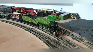 Bachmann  Locomotion Models V2 4771 Green Arrow running in [upl. by Tobit877]