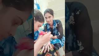 festival per Mehandi lagana hai shaadi mein Mehandi lagana Ho mehndi aaiae hamare parlour [upl. by Cutlerr]