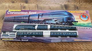 VINTAGE HORNBY 00 R836 CORONATION SCOT TRAIN SET [upl. by Awjan932]