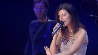 Laura Pausini Il Tuo Nome In Maiuscolo Live In París 2005 [upl. by Tiernan]