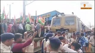 TMC Protests Against BJPs Bengal Bandh in North 24 Parganas  Train Services Disrupted [upl. by Enriqueta]