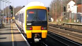 465 921 with awesome sounding 466 037 at Tonbridge [upl. by Adlihtam90]